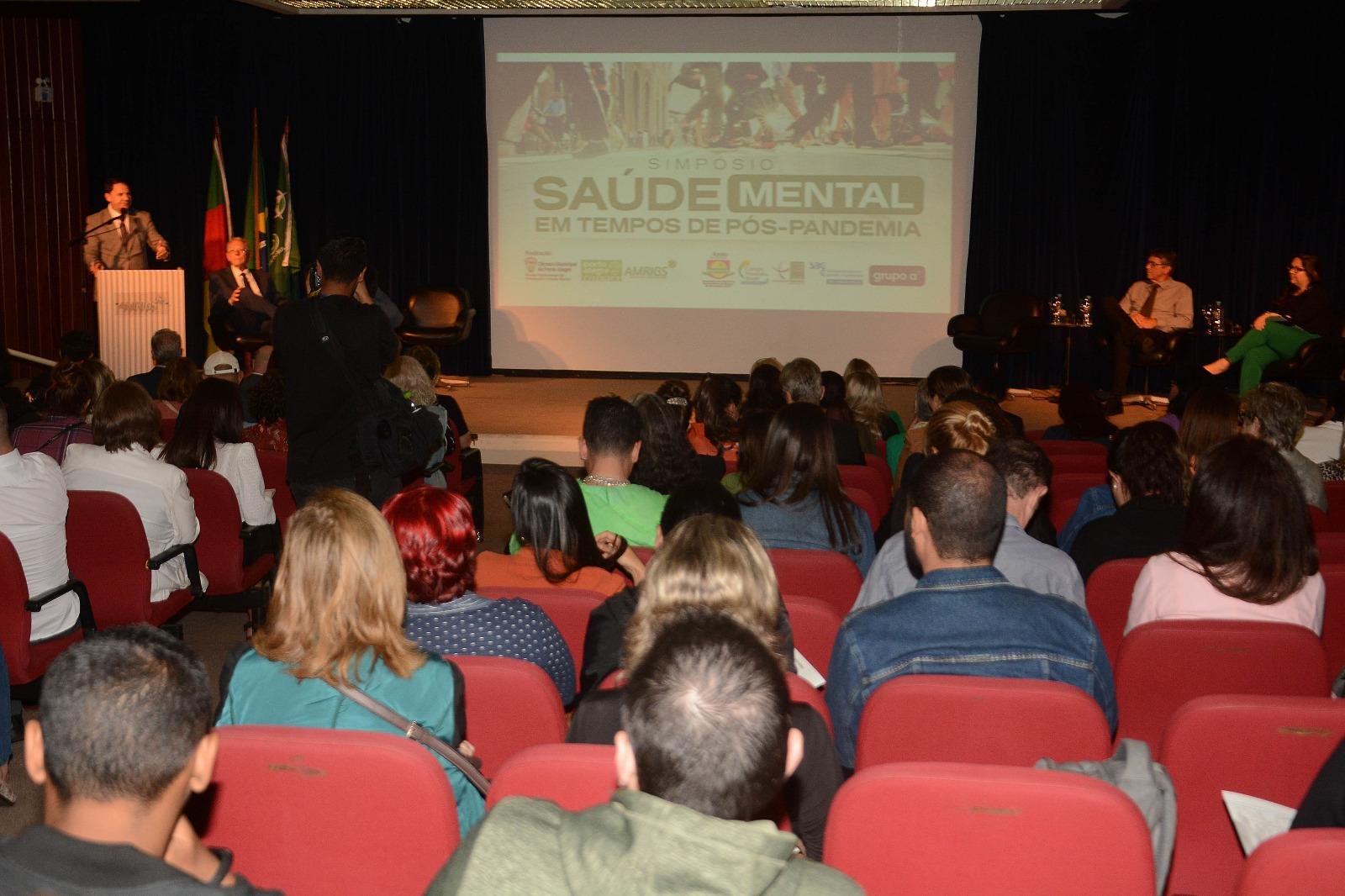 O Presidente da C&acirc;mara Municipal, vereador Hamilton Sossmeier (PTB), prestigiou o evento.