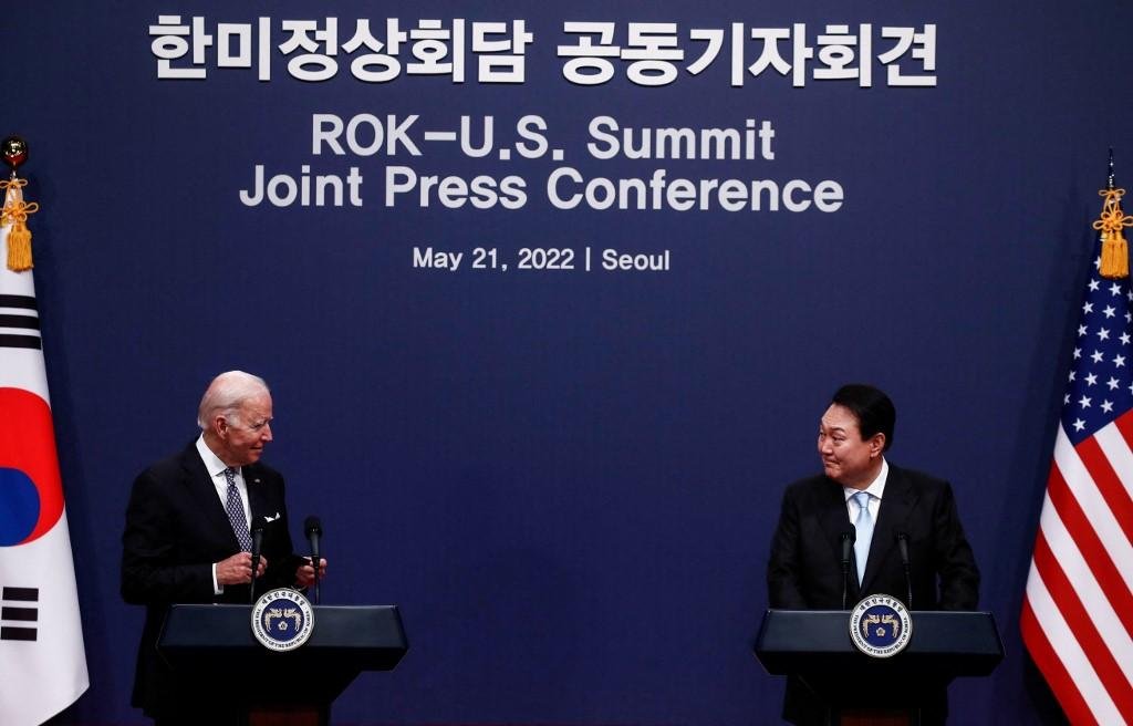 Encontros de EUA e Coreia do Sul levam a rea&ccedil;&atilde;o do Norte