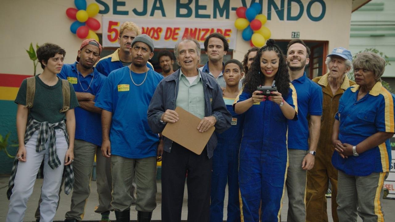 S&eacute;rie 'Auto Posto' entra em sua segunda temporada no Comedy Central e dispon&iacute;vel no outro dia no Paramount +