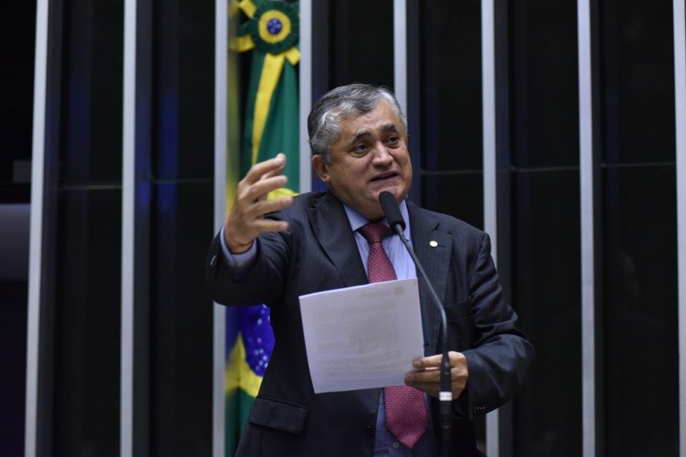 L&iacute;deres partid&aacute;rios se re&uacute;nem para decidir se o projeto que regulamenta as redes sociais deve ou n&atilde;o ser colocado em vota&ccedil;&atilde;o