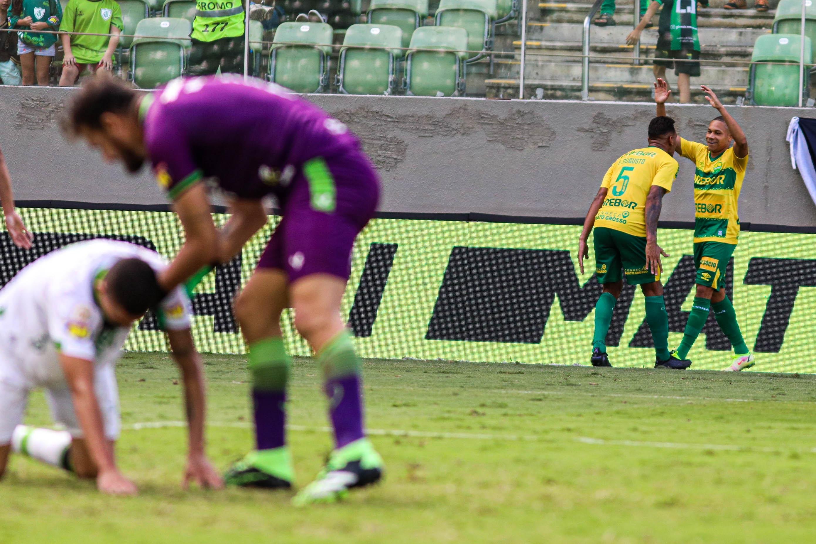 Visitantes conseguiram virada no fim