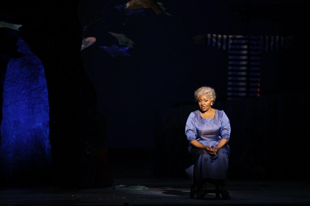 A americana Grace Bumbry - a primeira artista negra a cantar no Festival de Bayreuth, em 1961, na Alemanha