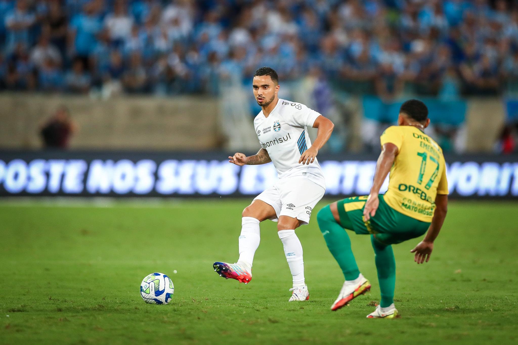 F&aacute;bio volta a ser desfalque no Tricolor