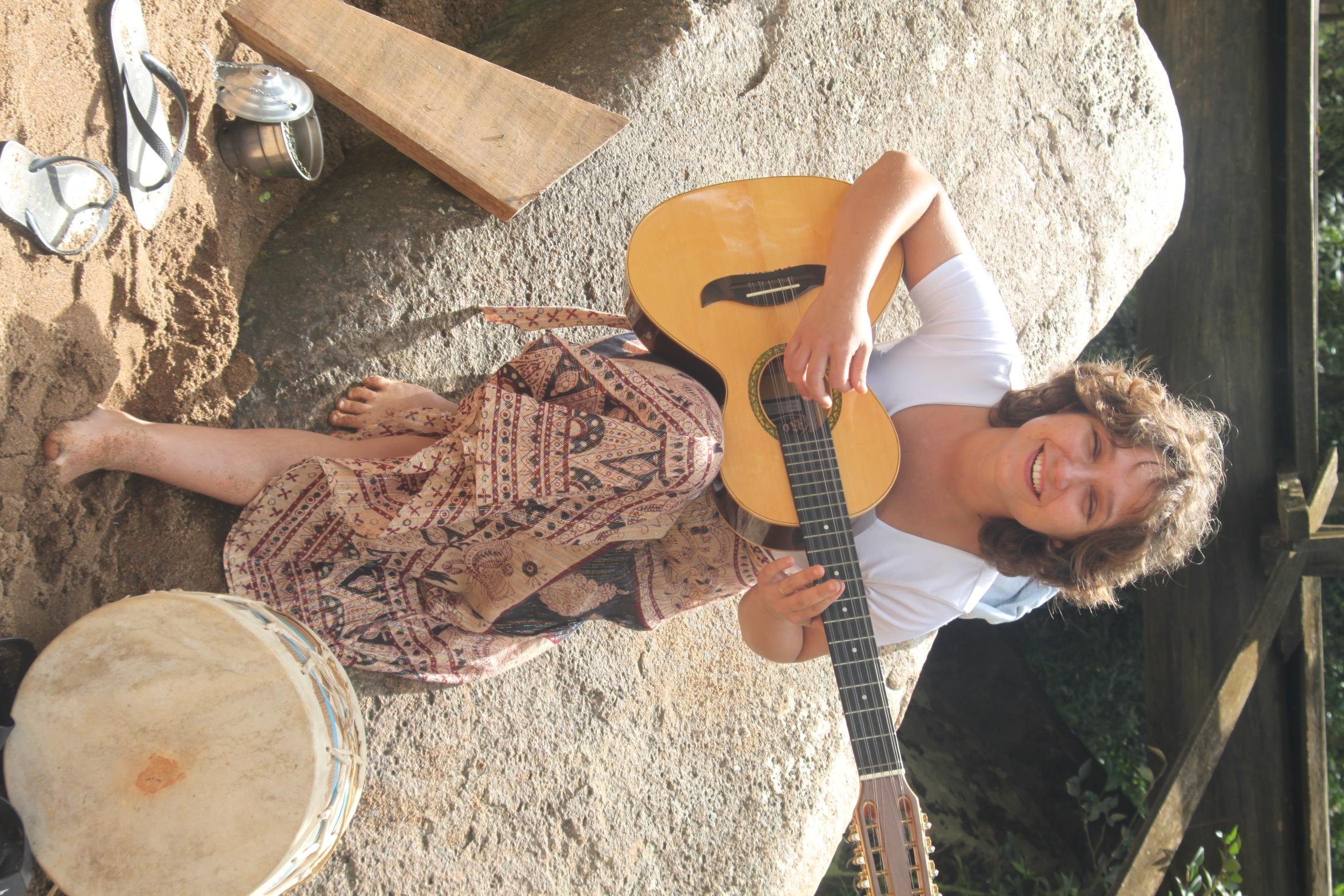 Cantora e compositora J&eacute;ssica Nucci