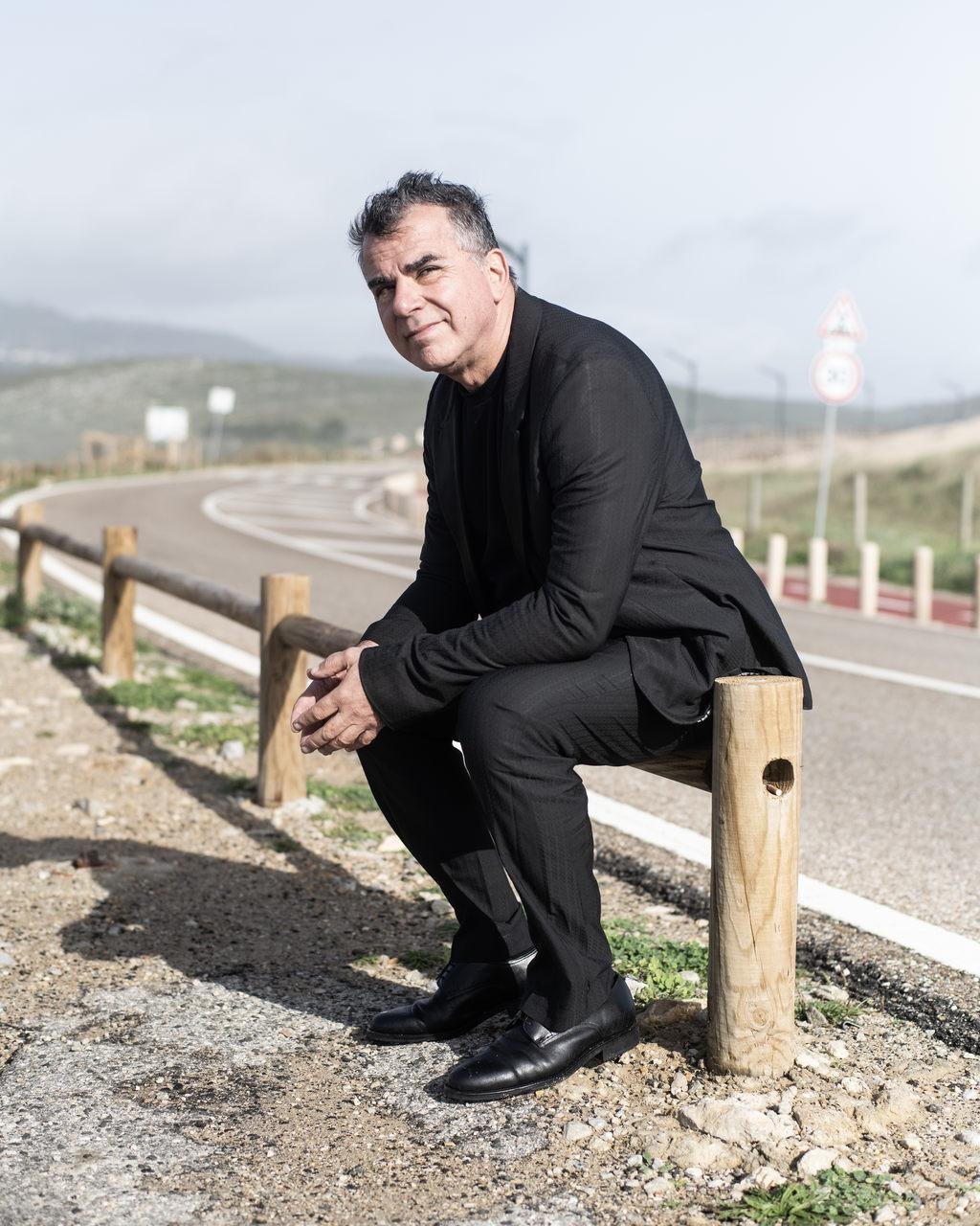 Antonio Villeroy realiza turn&ecirc; de lan&ccedil;amento do disco a partir de junho pela Europa, que chega a Porto Alegre no dia 7 de julho