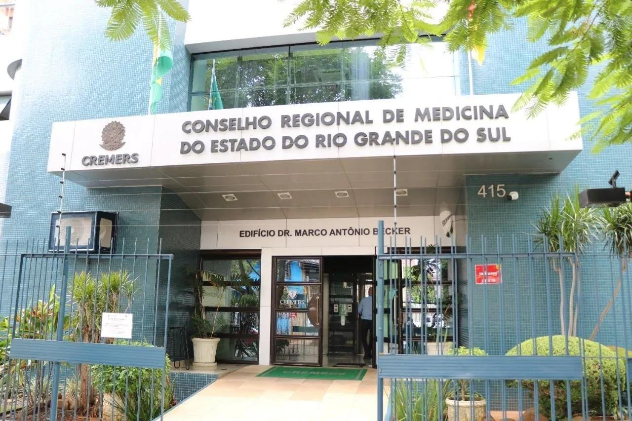 O Cremers informou que est&aacute; trabalhando para restaurar a plataforma o mais r&aacute;pido poss&iacute;vel, mas a a&ccedil;&atilde;o itinerante que estava prevista para acontecer em Panambi na segunda-feira foi cancelada