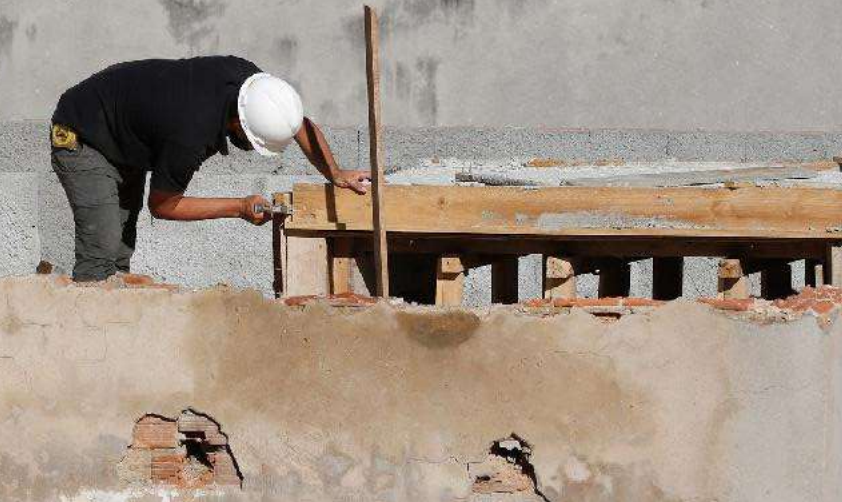 Al&eacute;m de obras, haver&aacute; preg&otilde;es para aquisi&ccedil;&atilde;o de equipamentos, componentes para radiodifus&atilde;o, uniformes e materiais