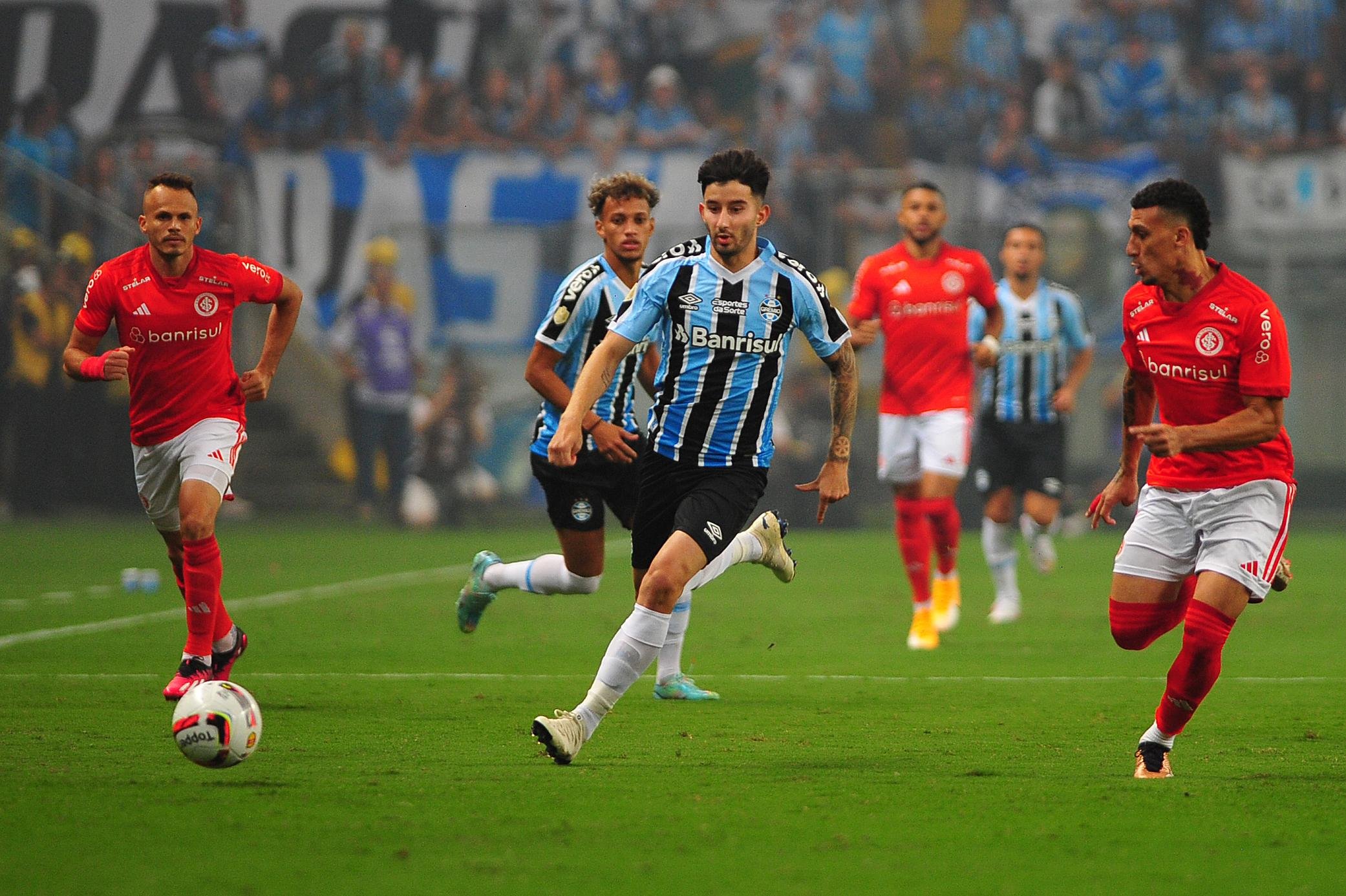 Gr&ecirc;mio venceu o Inter no Gre-Nal do Gauch&atilde;o por 2 a 1