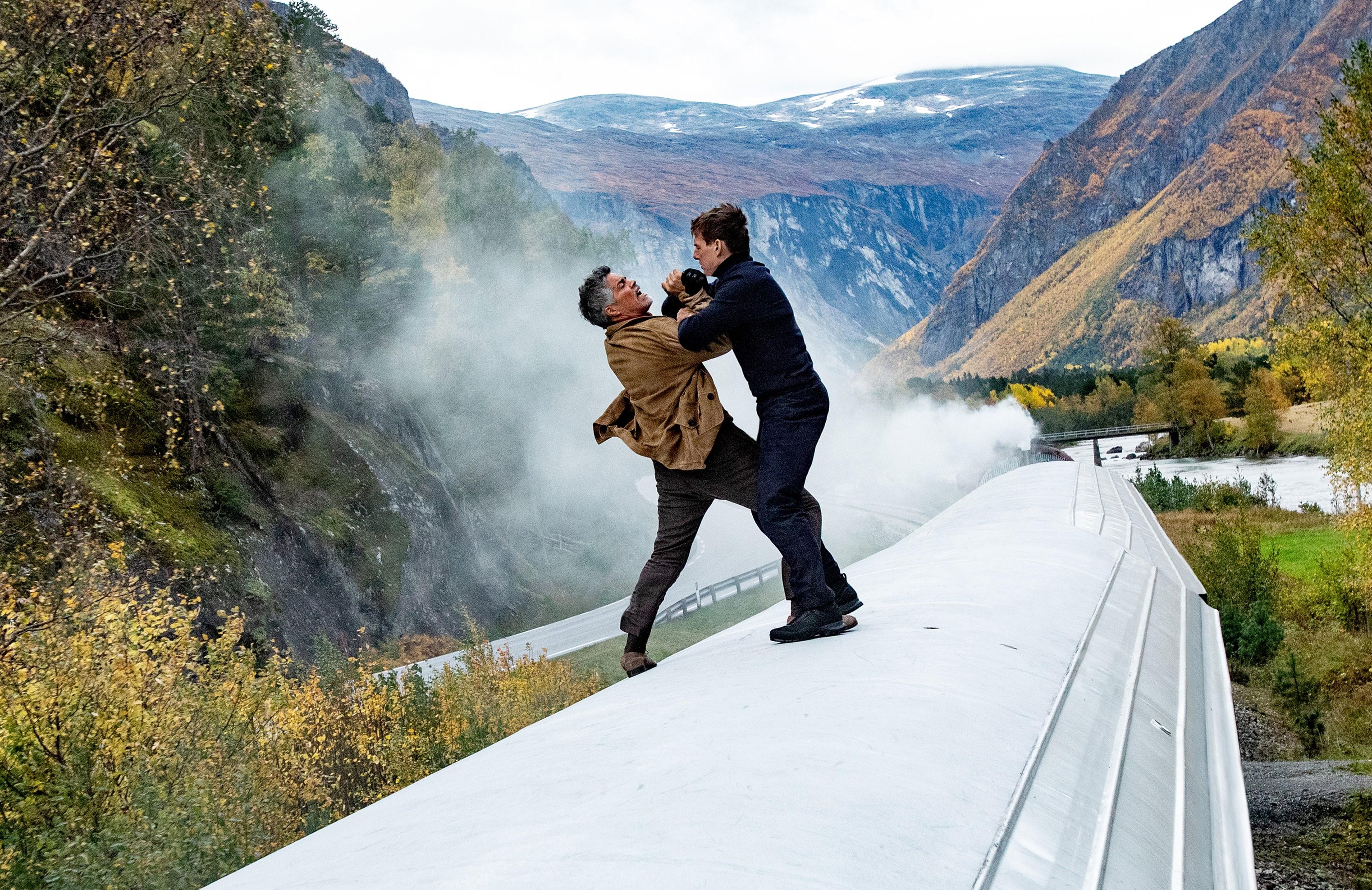 Tom Cruise em trailer repleto de cenas de a&ccedil;&atilde;o