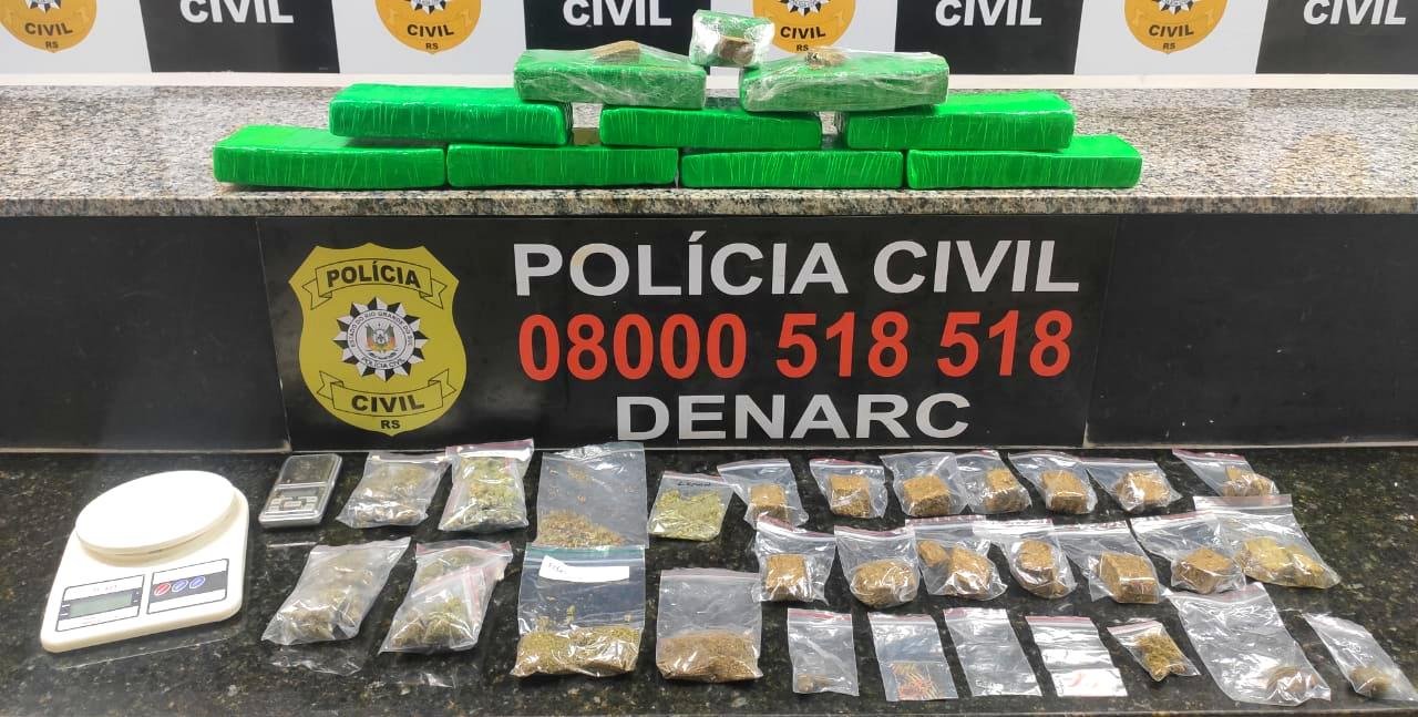 Houve apreens&atilde;o de 4,9 quilos de maconha, al&eacute;m de haxixe, MDMA e LSD