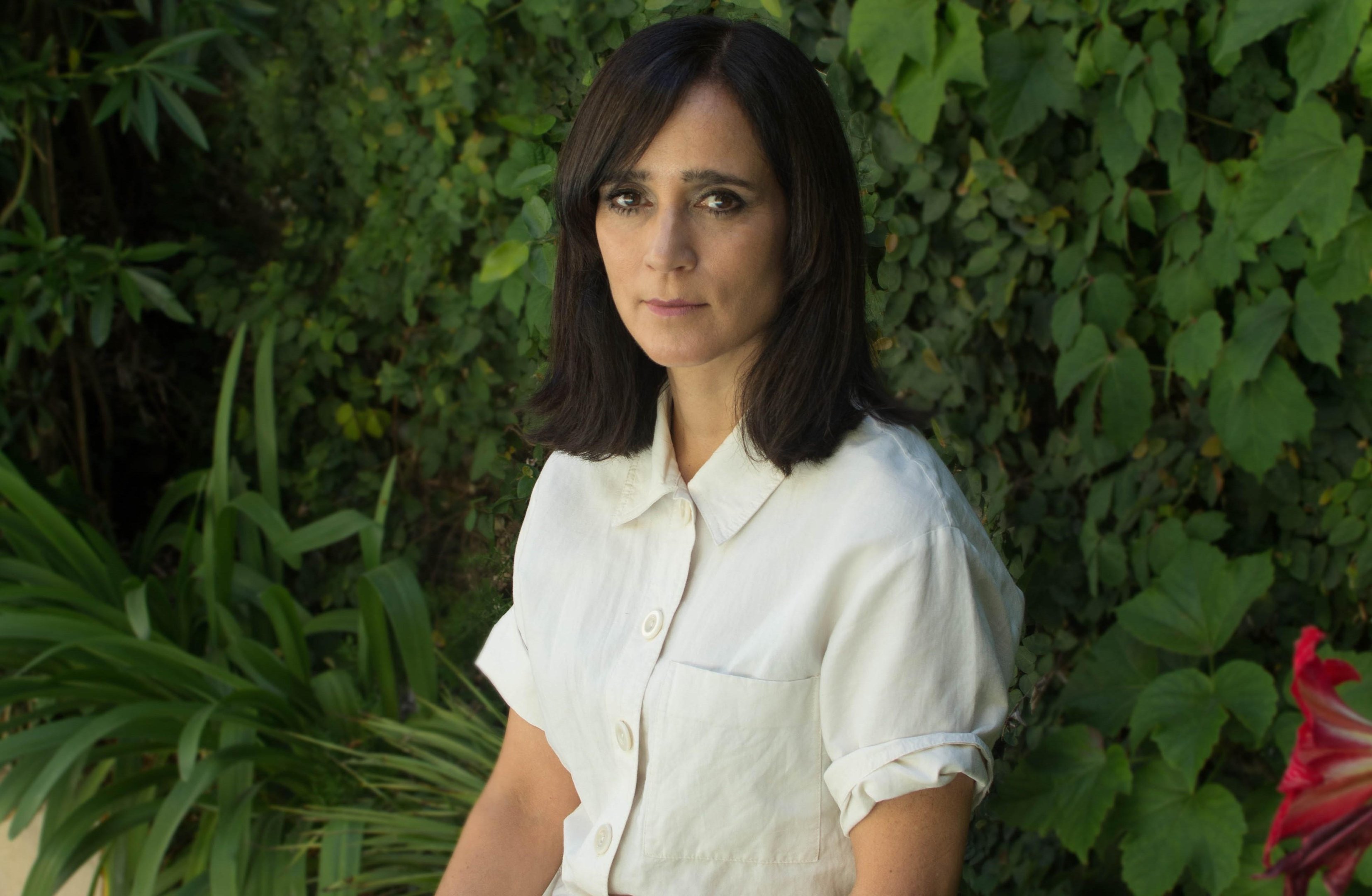 Julieta: &lsquo;Com a pandemia, fiquei angustiada e coloquei o que sentia em can&ccedil;&otilde;es'