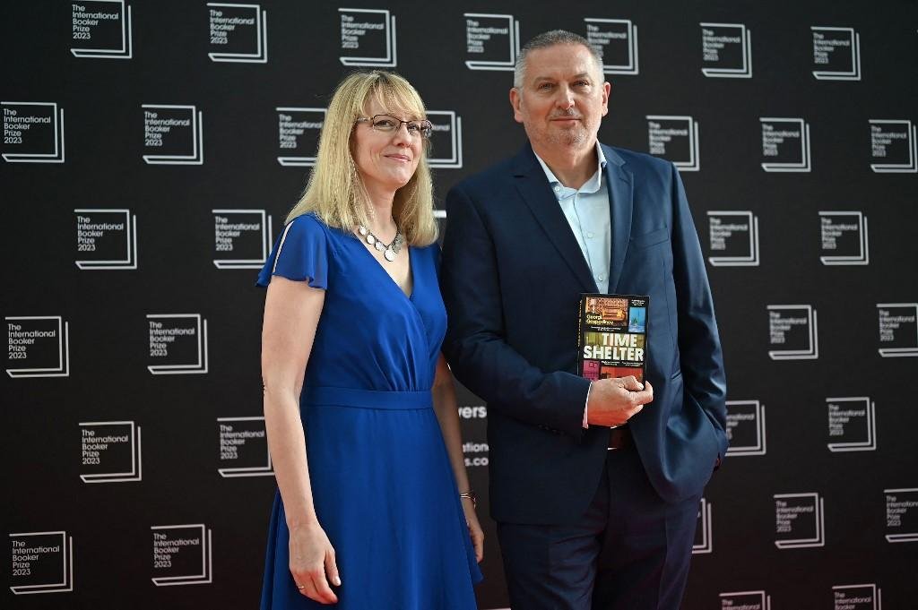 O escritor b&uacute;lgaro Georgi Gospodinov e a tradutora Angela Rodel