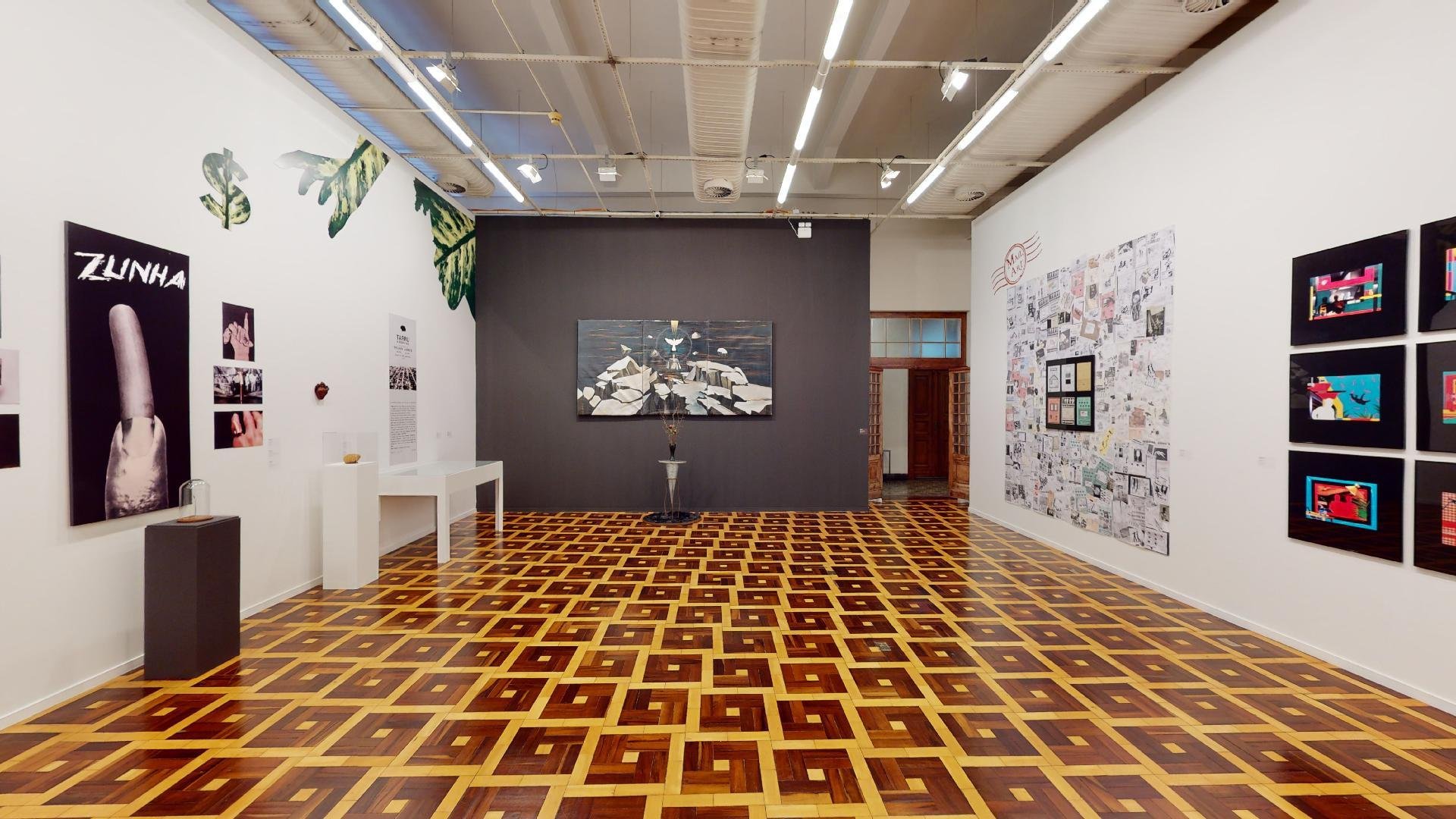 "PULSE: Rog&eacute;rio Nazari e Telmo Lanes &ndash; Trajet&oacute;rias 1976-2022" &eacute; constitu&iacute;da por pinturas, xerografias, fotografias, instala&ccedil;&otilde;es e registros de performance