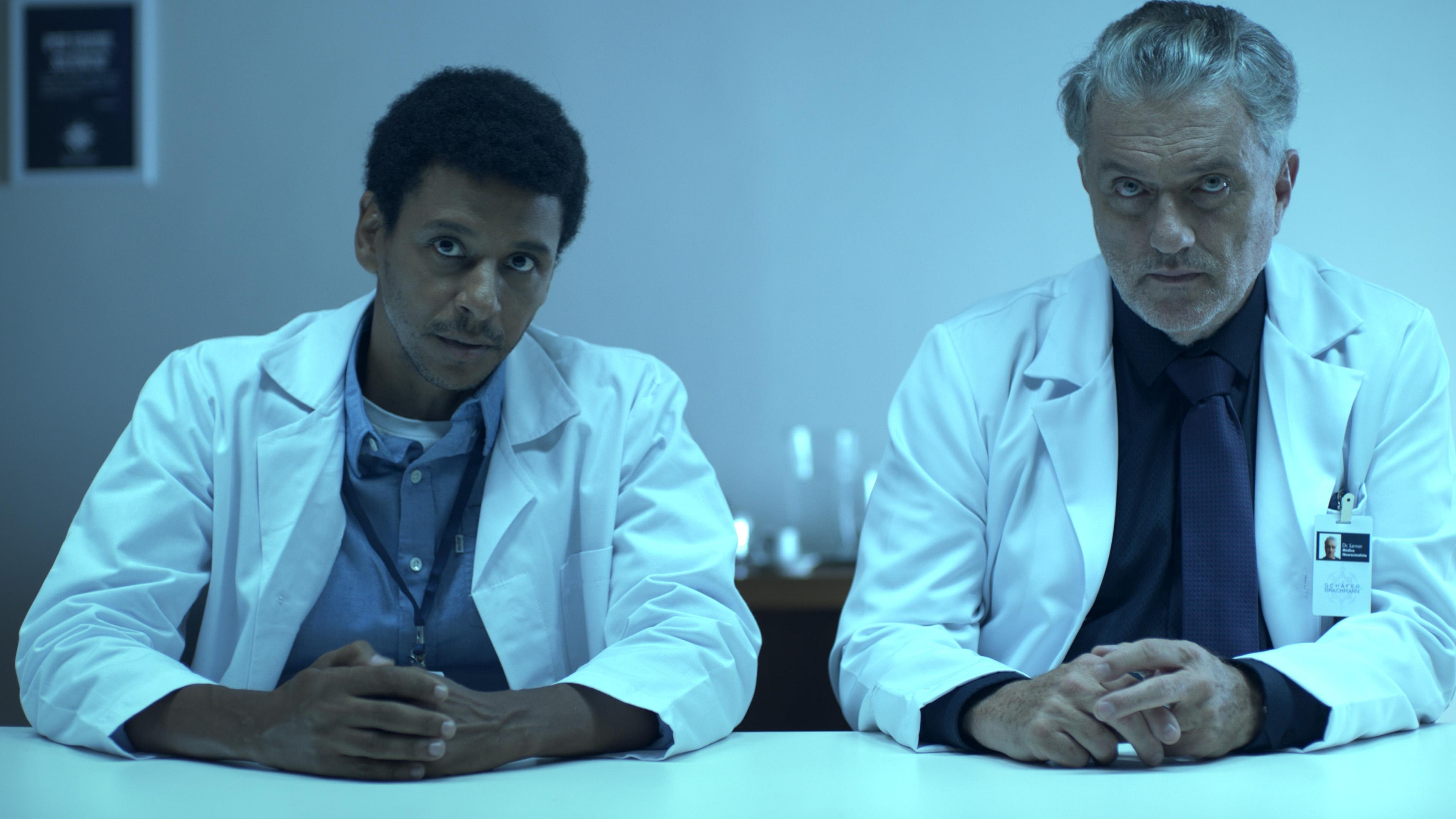 Aldri Anuncia&ccedil;&atilde;o e Werner Sch&uuml;nemann contracenam na s&eacute;rie de fic&ccedil;&atilde;o 'A B&ecirc;n&ccedil;&atilde;o'
