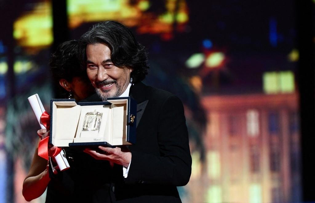 Ator japon&ecirc;s recebeu um dos principais pr&ecirc;mios do festival