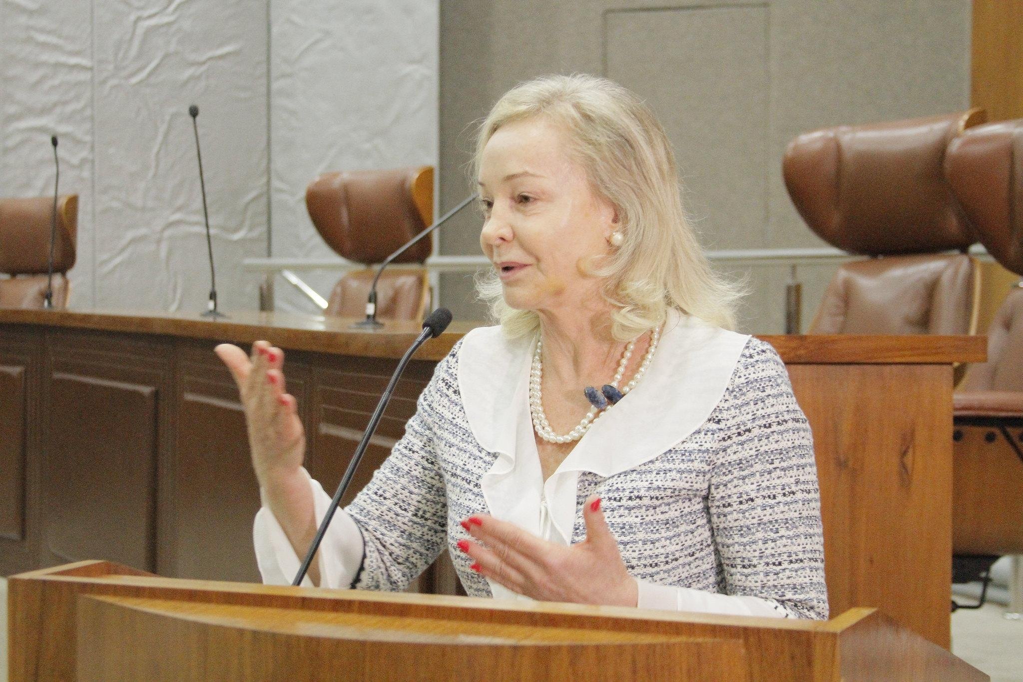Vanderlei Teresinha Tremea Kubiak ser&aacute; empossada nesta segunda-feira