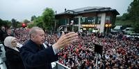Erdogan derrotou o adversário Kilicdaroglu neste domingo (28), com 52% dos votos, em segundo turno inédito
