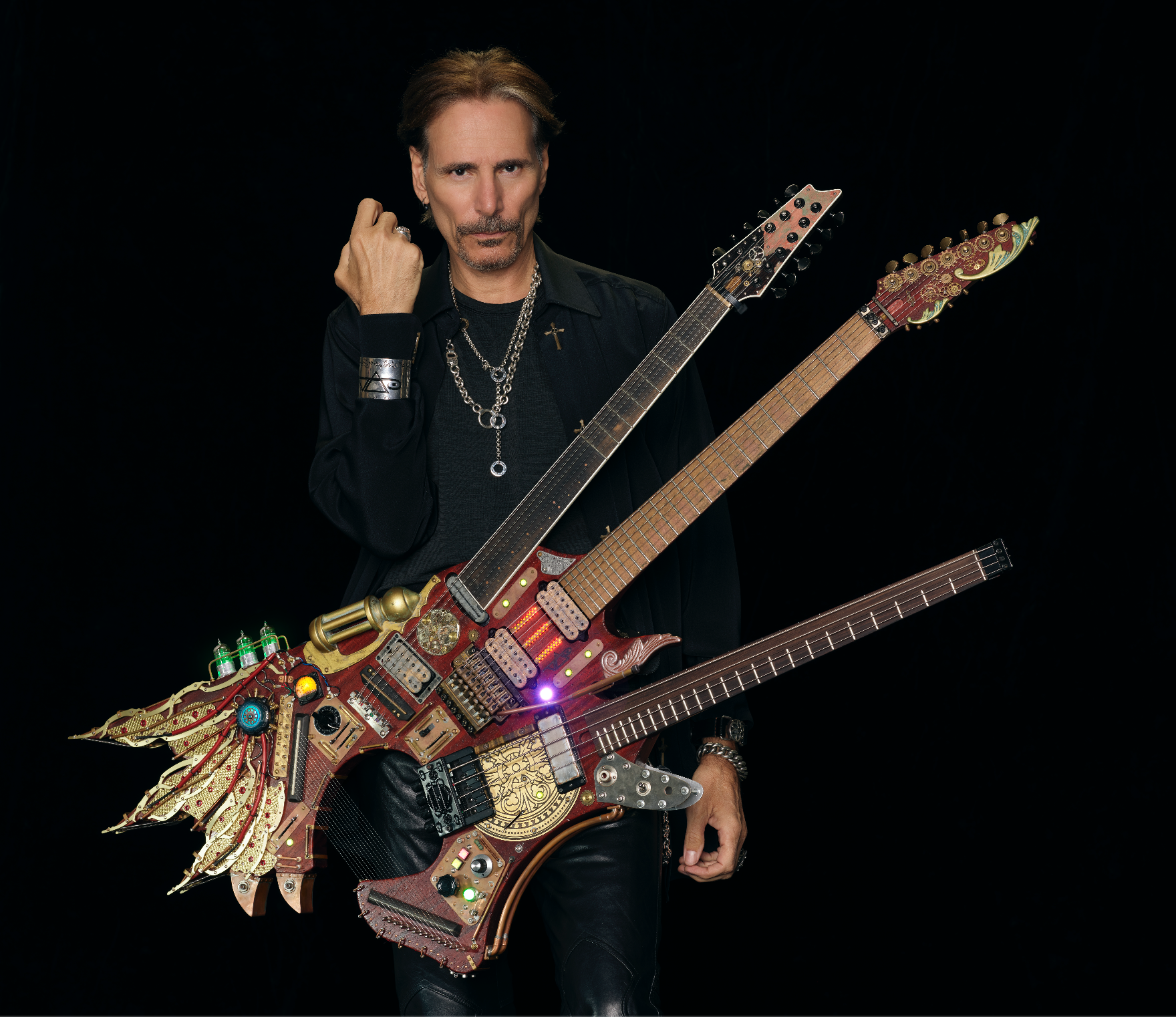 Dono de discos e t&eacute;cnica que influenciaram v&aacute;rios guitarristas, Steve Vai faz sua estreia no Best of Blues and Rock