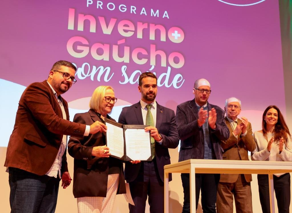 O documento que institui o Programa Inverno Ga&uacute;cho com Sa&uacute;de foi assinado em cerim&ocirc;nia, nesta segunda-feira.