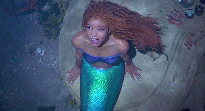 Ariel, que no desenho, era loira, ganha vida com a &oacute;tima Halle Bailey, uma atriz/cantora negra, descoberta por Beyonc&eacute;