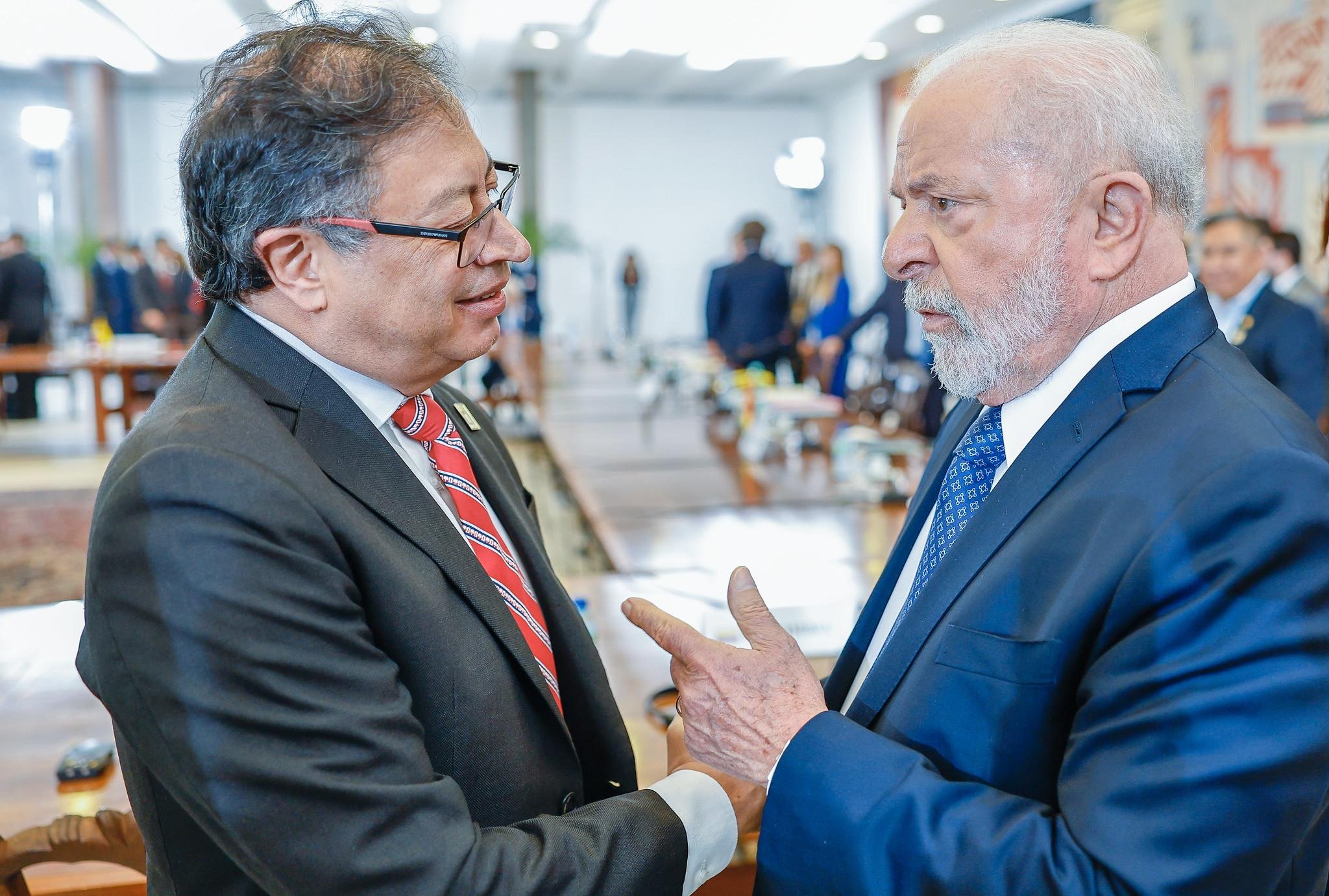 Os presidentes tamb&eacute;m conversaram sobre a necessidade de avan&ccedil;ar nos esfor&ccedil;os conjuntos contra o crime organizado