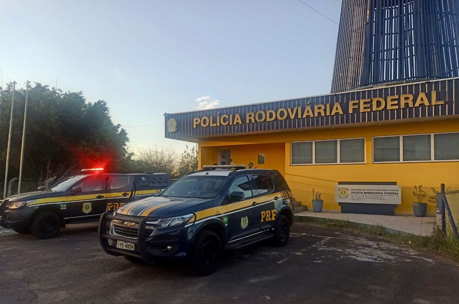 O homem, de 53 anos, natural de Porto Alegre, tinha hist&oacute;rico de crimes sexuais e estava foragido desde 2019. O motorista, de 29 anos, natural de S&atilde;o Gabriel, apresentava dezenas de ocorr&ecirc;ncias por crimes envolvendo viol&ecirc;ncia dom&eacute;stica.
