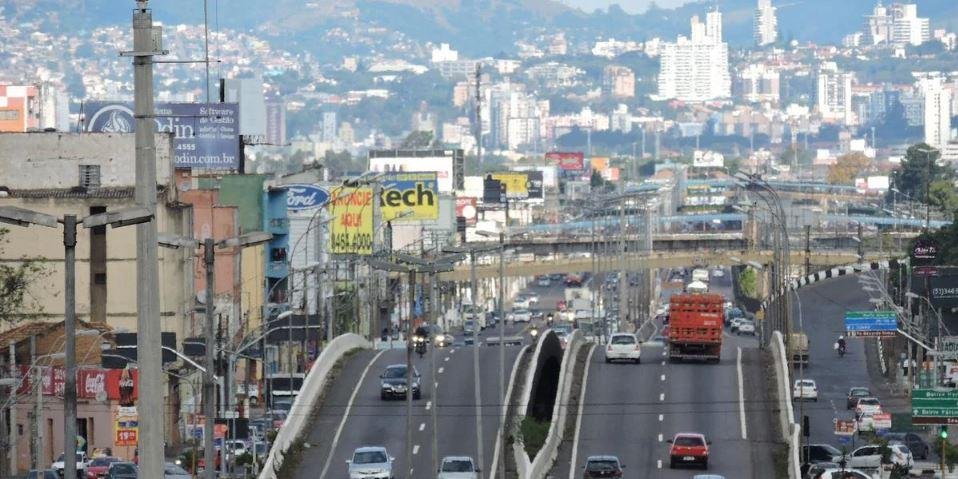 Trabalhos conduzidos pelo Dnit devem ser conclu&iacute;dos ainda na tarde deste domingo