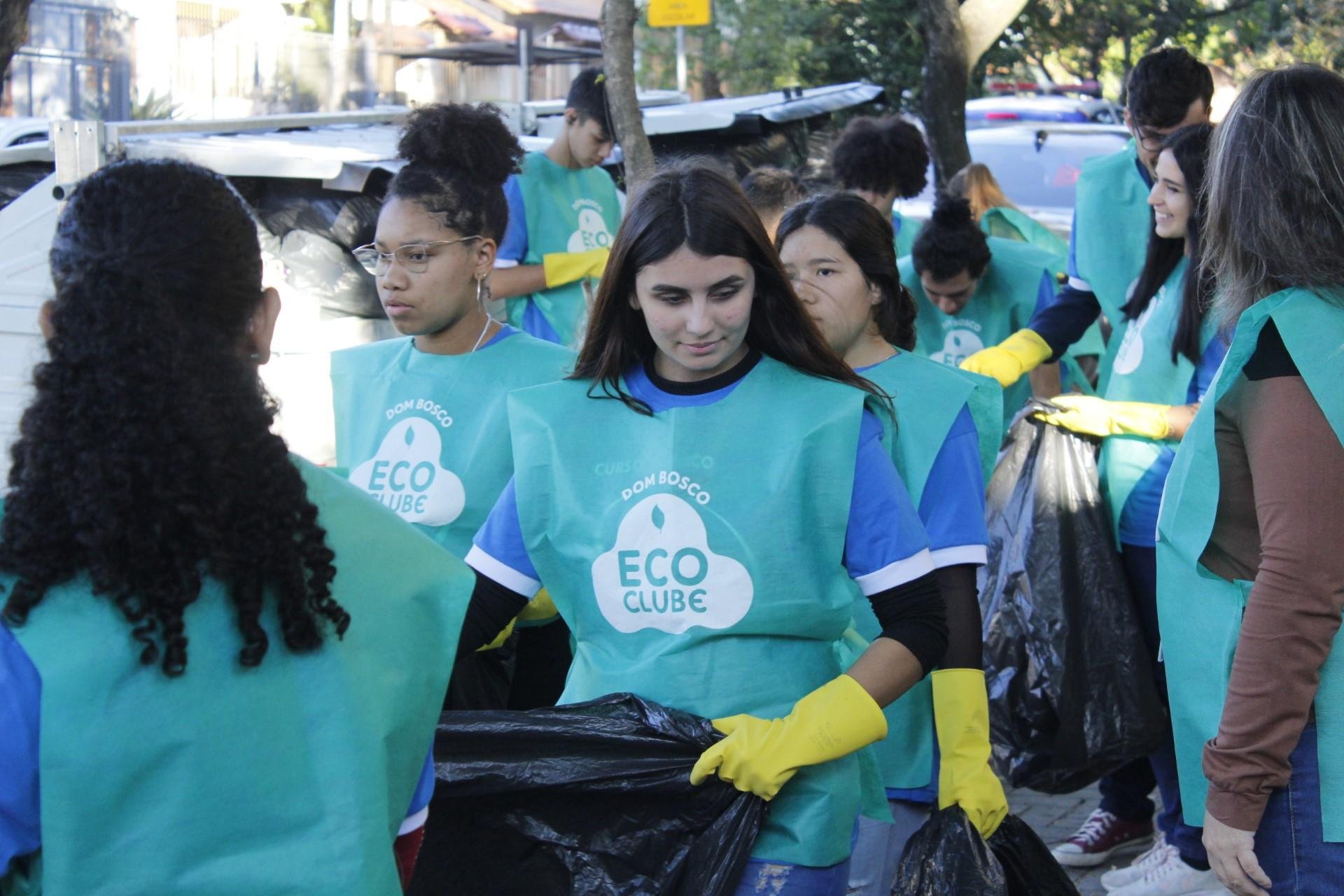 Na Capital, Dom Bosco realizou Mutir&atilde;o de Limpeza no entorno escolar