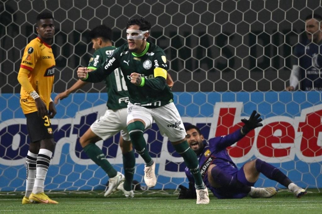 "Goleada" no segundo tempo definiu tr&ecirc;s pontos