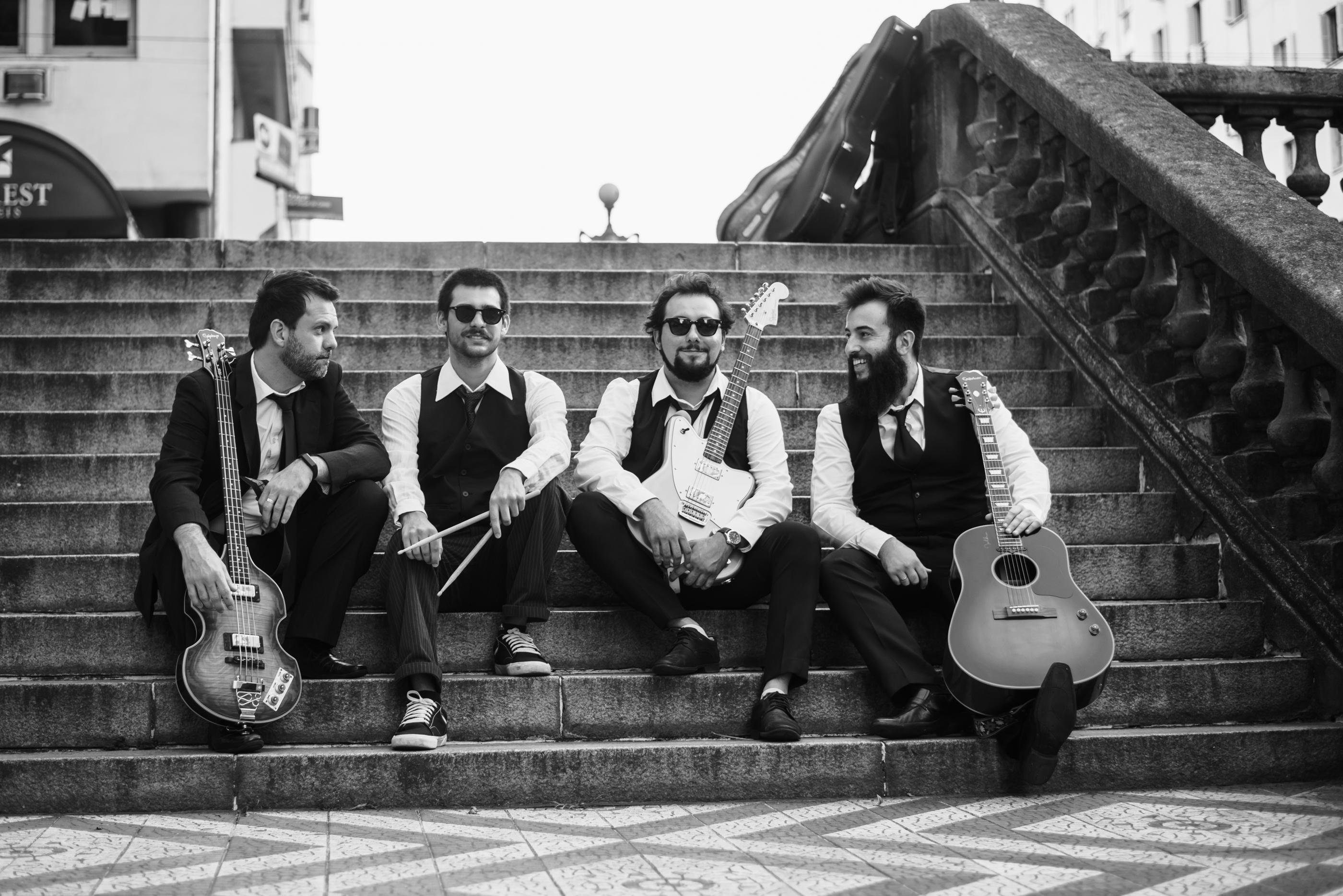 Banda que homenageia os Beatles toca a partir das 13h30