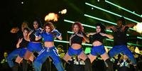 Performance de Anitta e seus dançarinos na final da UEFA Champions League