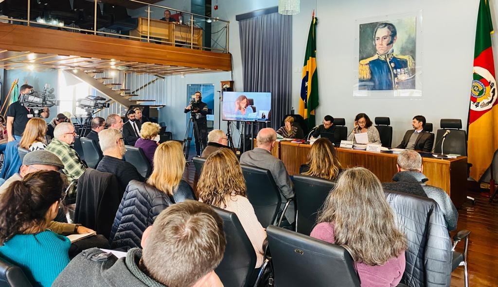 A audi&ecirc;ncia p&uacute;blica foi realizada no Mem&oacute;ria da Assembleia Legislativa.