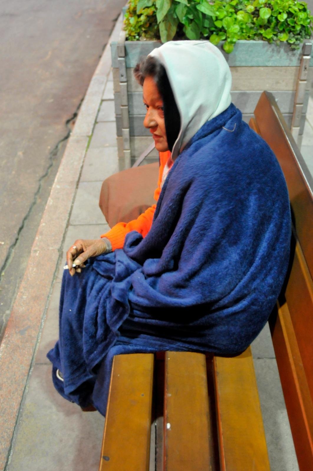 Ana contou que est&aacute; dormindo nas ruas do Centro Hist&oacute;rico h&aacute; quatro meses, depois de um desentendimento familiar.