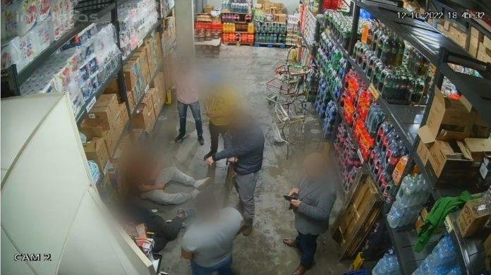 De acordo com a representa&ccedil;&atilde;o, os denunciados constrangeram as v&iacute;timas com emprego de viol&ecirc;ncia e amea&ccedil;a grave