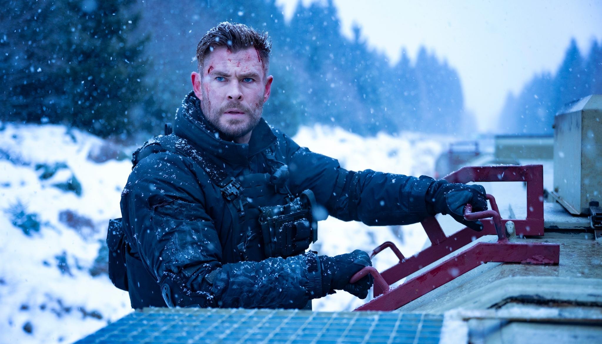 Chris Hemsworth: astro participa do Tumdum, neste final de semana, e volta a "Resgate 2", com estreia hoje na Netflix