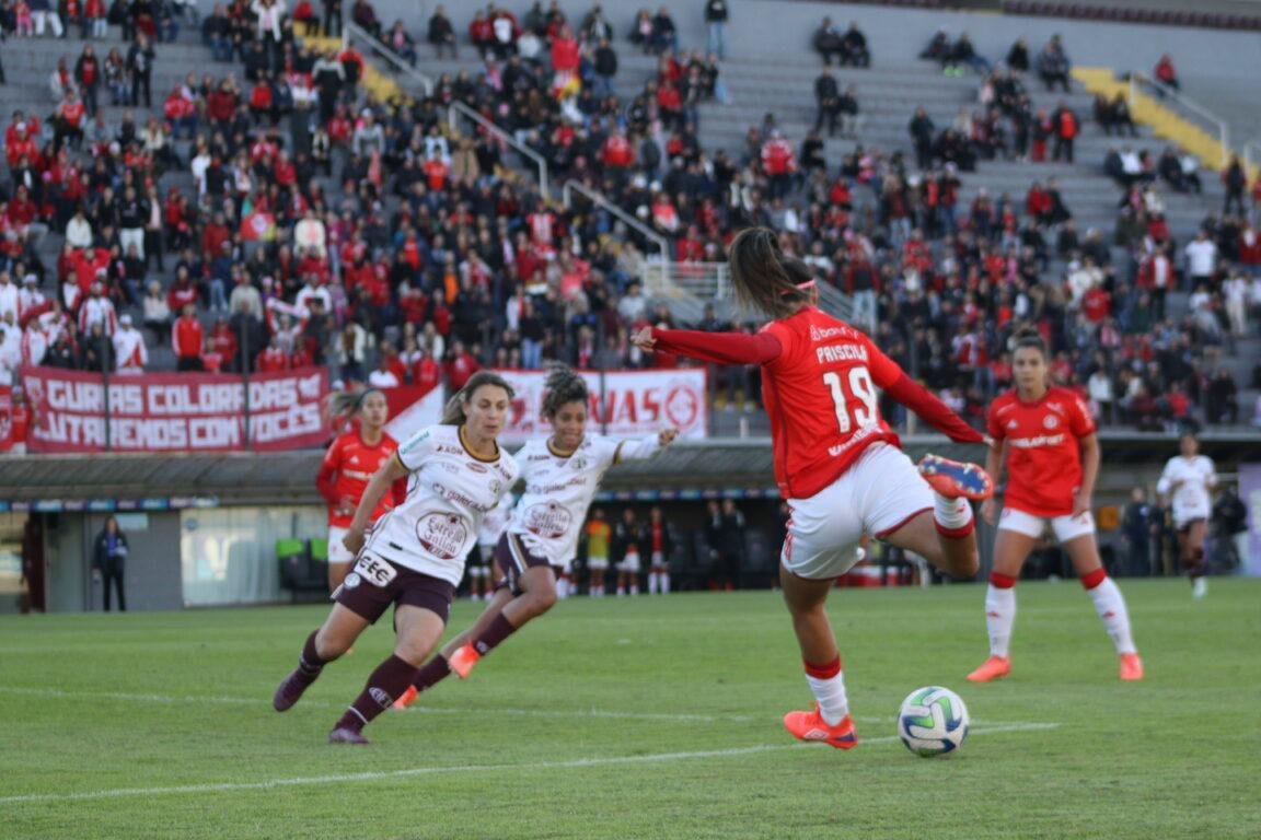 Coloradas n&atilde;o conseguiram aproveitar chances do segundo tempo