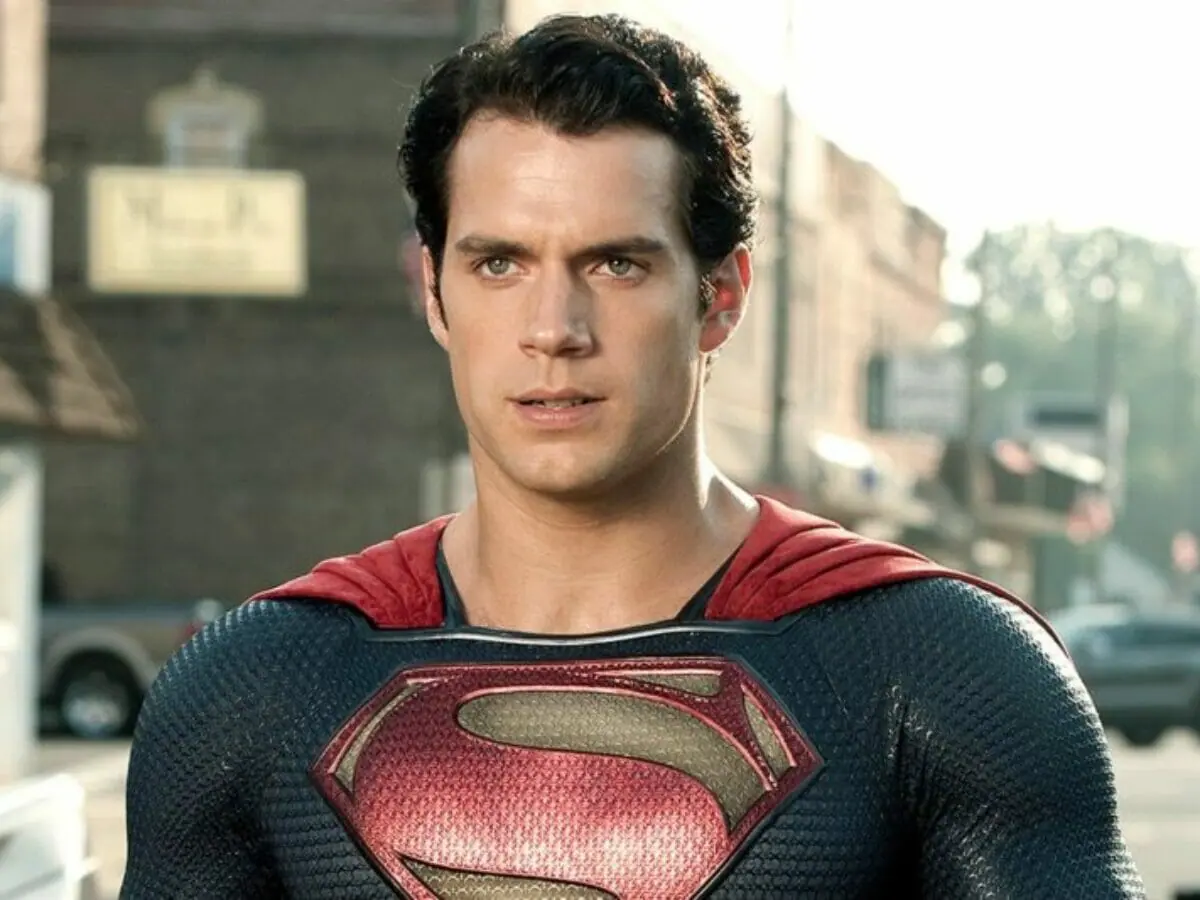 Henry Cavill tamb&eacute;m anunciou, no ano passado, que n&atilde;o interpretaria mais o super-her&oacute;i do universo da DC Comics