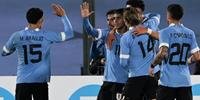 Uruguaios controlaram a partida, mas tiveram instabilidades