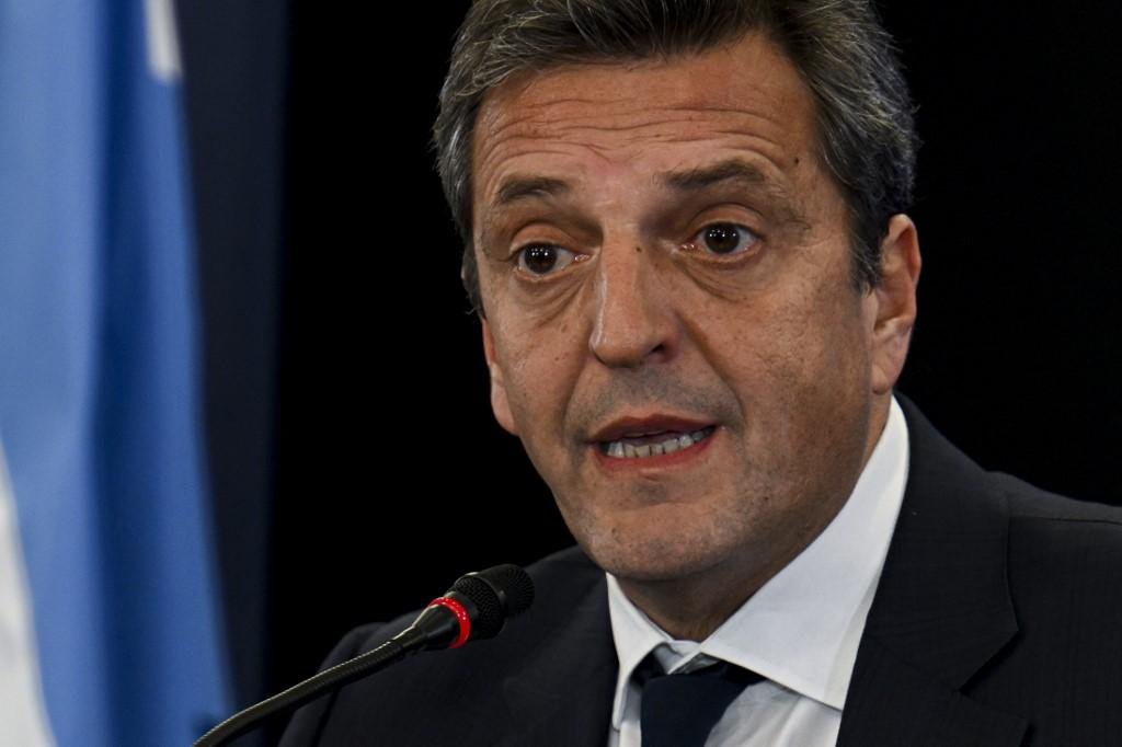 Massa, advogado de 51 anos, tem sido ministro da Economia desde julho de 2022