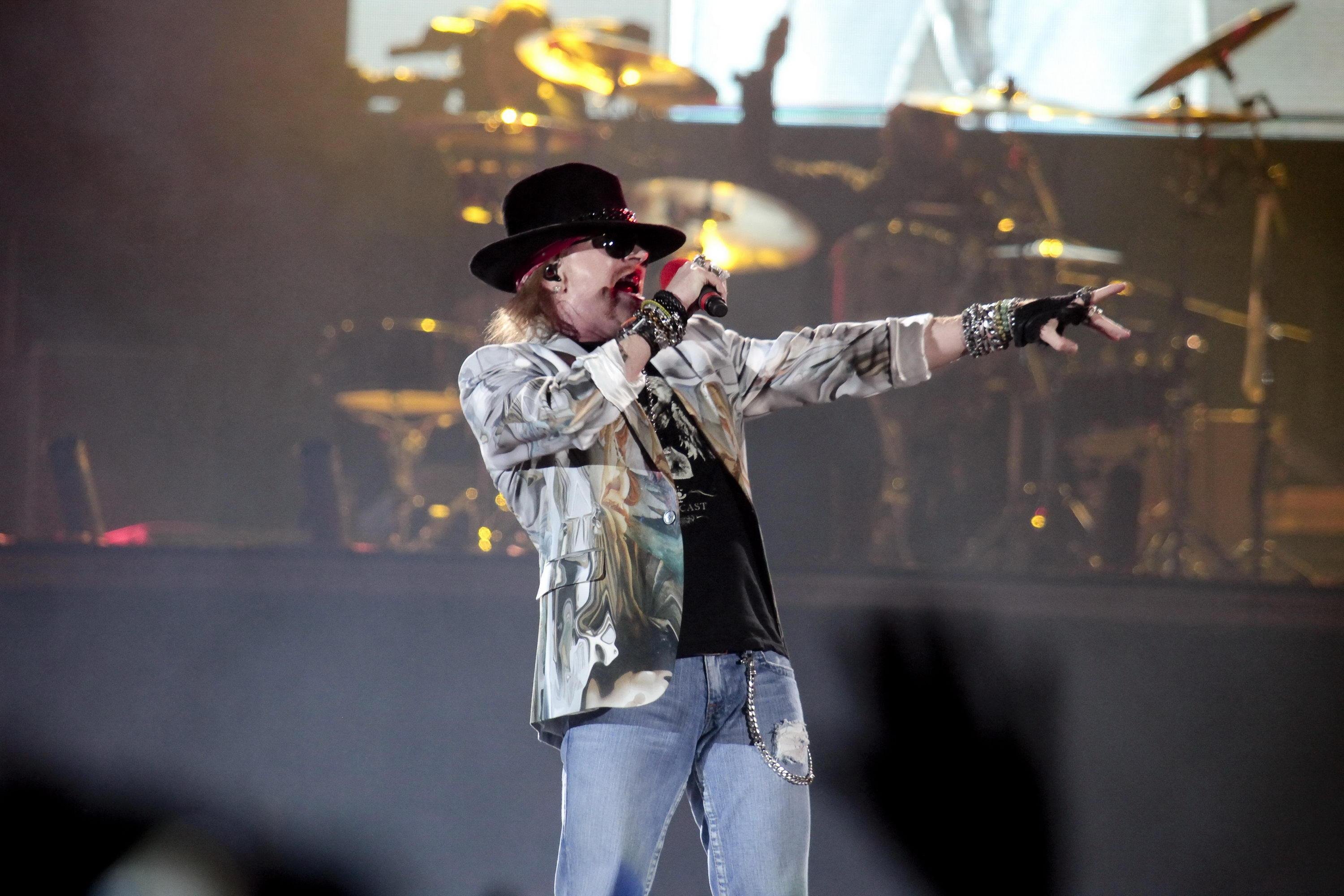 Em setembro de 2022, Axl Rose pediu desculpas por estar indisposto durante a apresenta&ccedil;&atilde;o no Rock in Rio