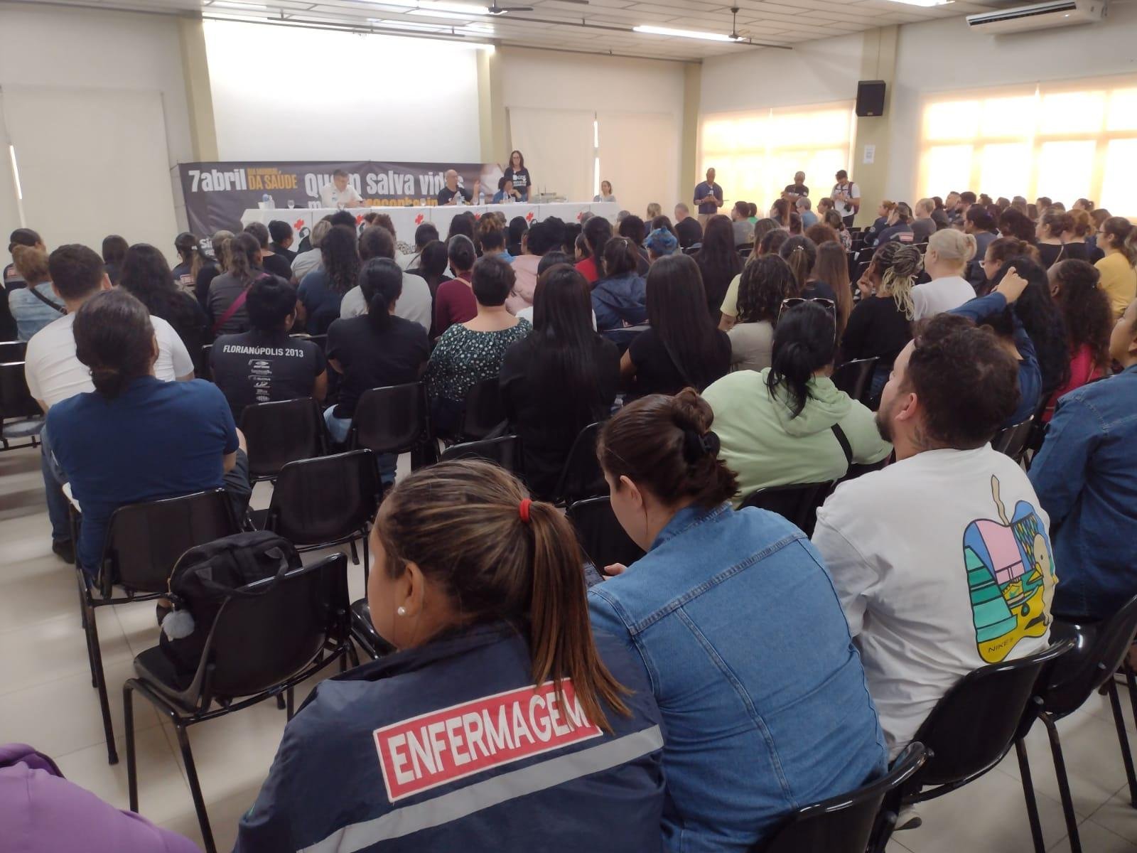 Categoria se reuniu na tarde desta segunda-feira