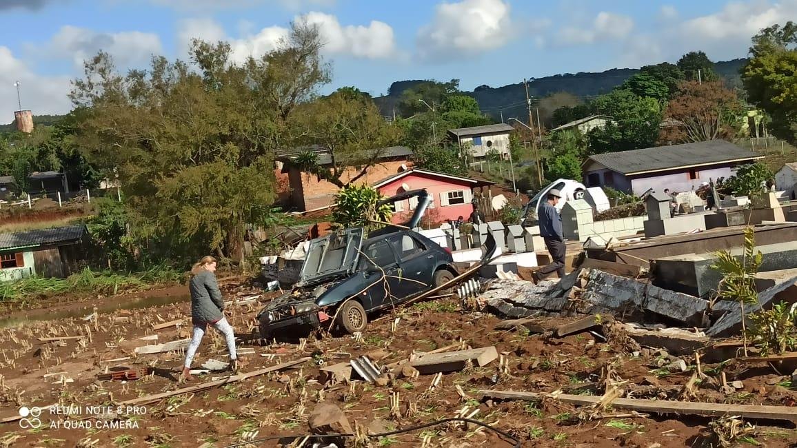Cara&aacute; ainda vive per&iacute;odo de reconstru&ccedil;&atilde;o mais de dez dias ap&oacute;s o ciclone