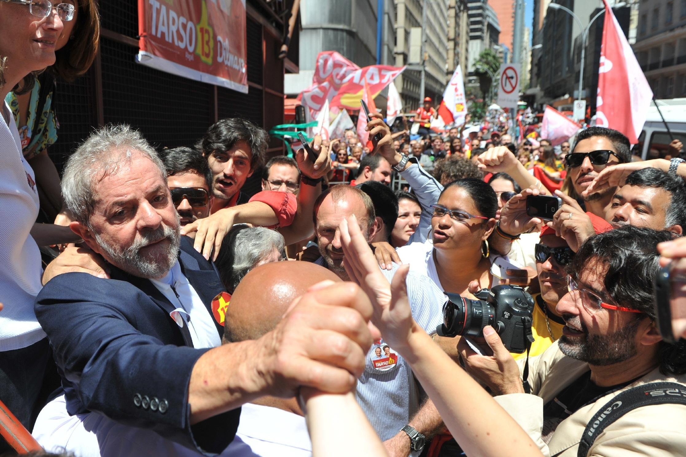 Lula em passagem pela Capital em 2014