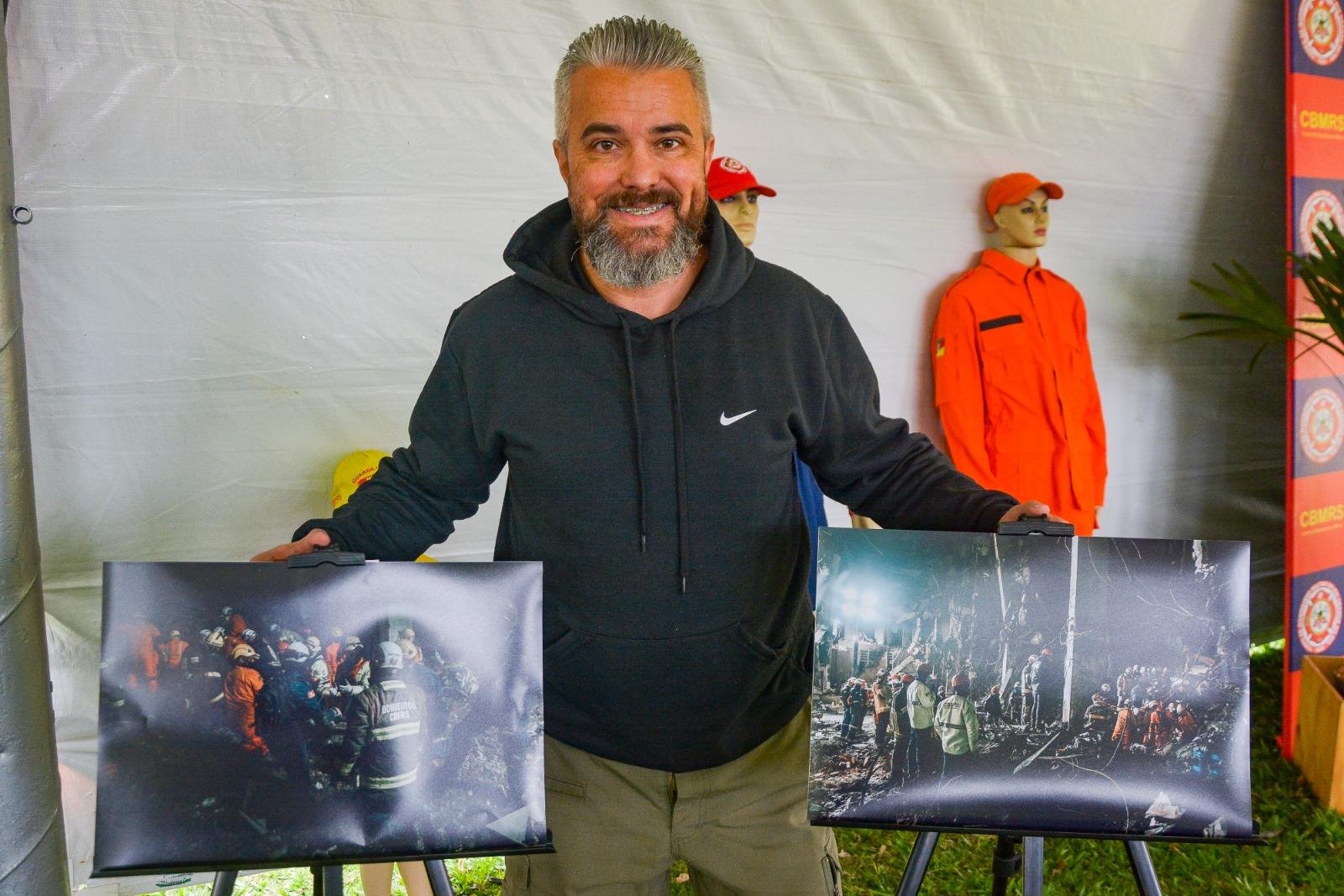 A Exposi&ccedil;&atilde;o &ldquo;Ningu&eacute;m fica para tr&aacute;s&rdquo; foi apresentada neste domingo, no QG do Corpo de Bombeiros Militar (CBM), em Porto Alegre