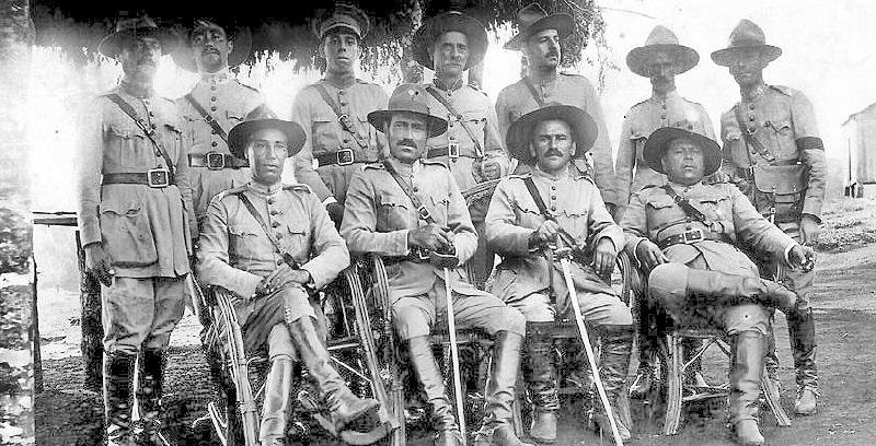Coronel Valzumiro Dutra, l&iacute;der da resist&ecirc;ncia de Palmeira, com sua tropa