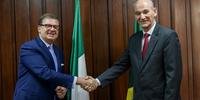 GSI e embaixador italiano assinam acordo