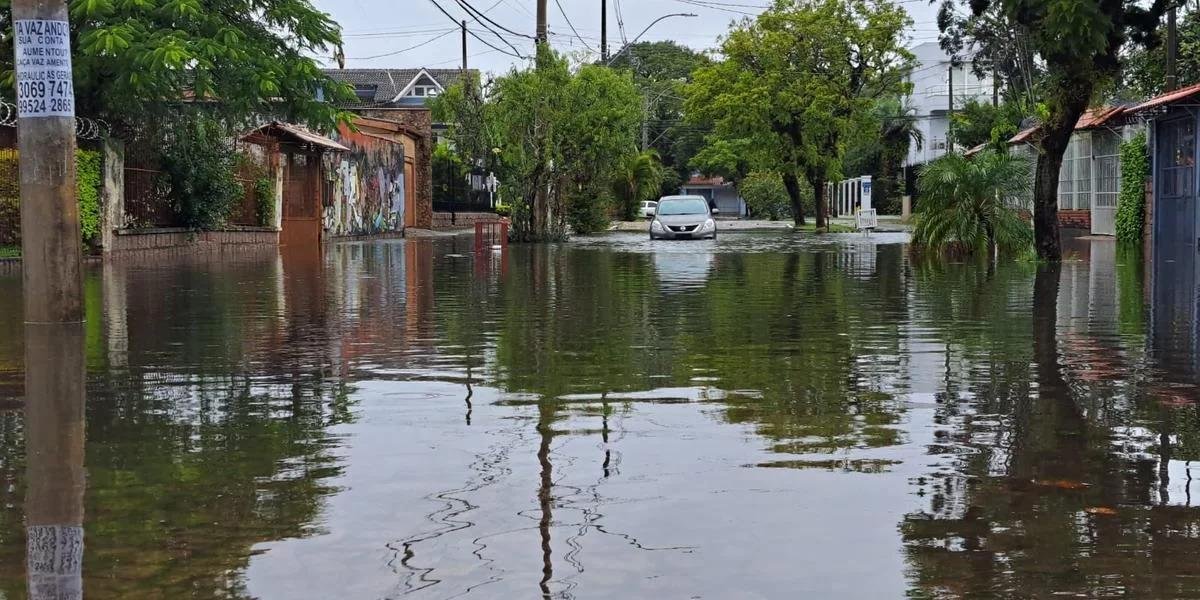 Ap&oacute;s o ciclone de junho, Zona Sul de Porto Alegre contou com diversos pontos de alagamento.