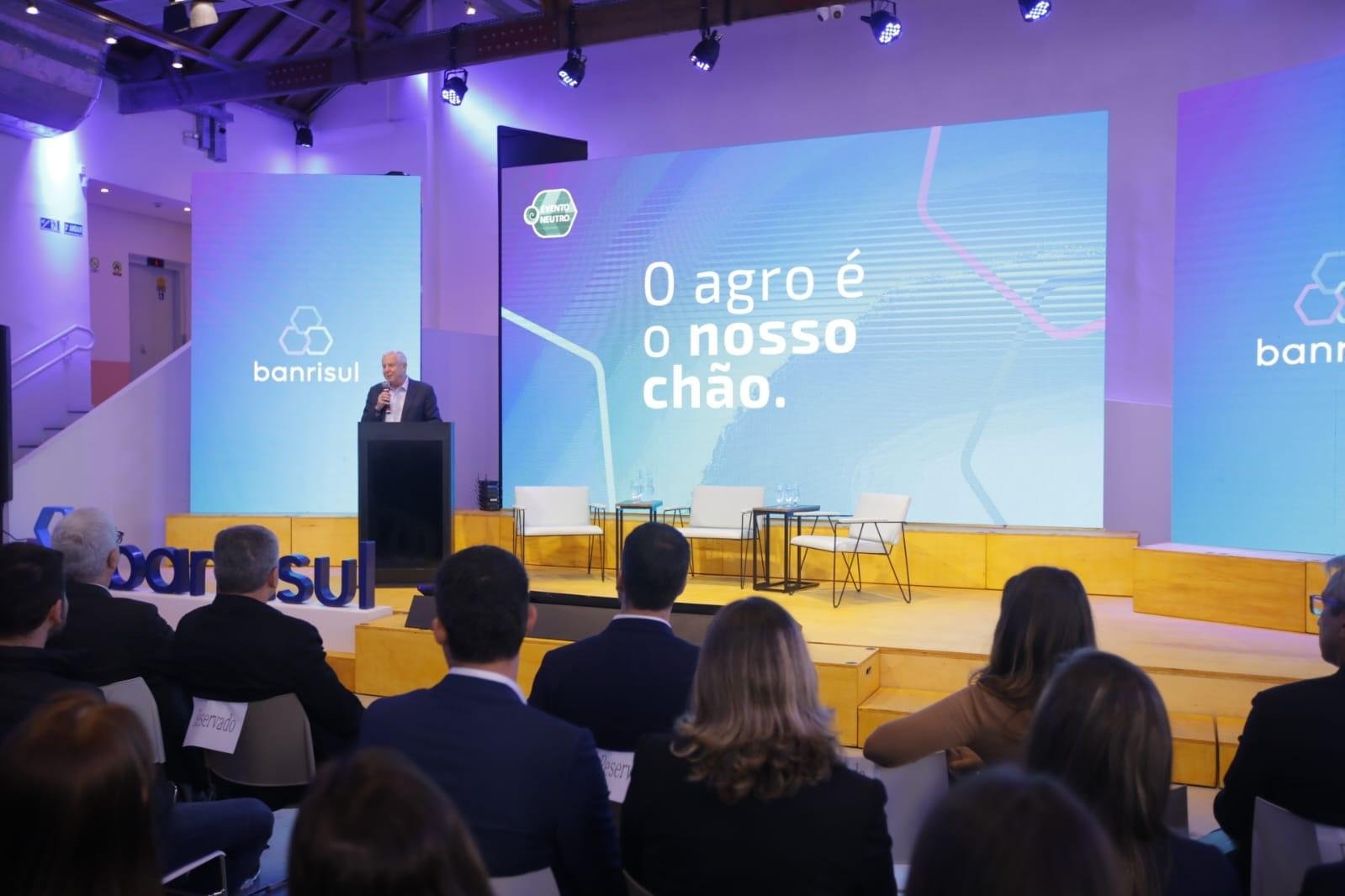No Plano Safra encerrado em junho de 2023, superamos a meta, de R$ 7 bilh&otilde;es, com crescimento de 40% em rela&ccedil;&atilde;o ao ano anterior&rdquo;, disse o presidente do Banrisul, Cl&aacute;udio Coutinho.