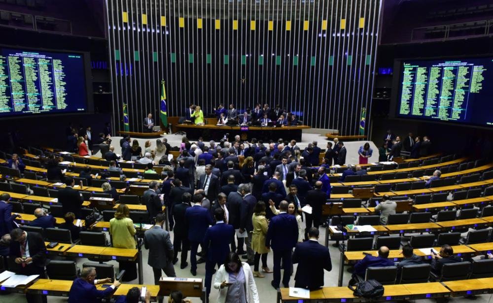 Plen&aacute;rio foi palco de intensos debates