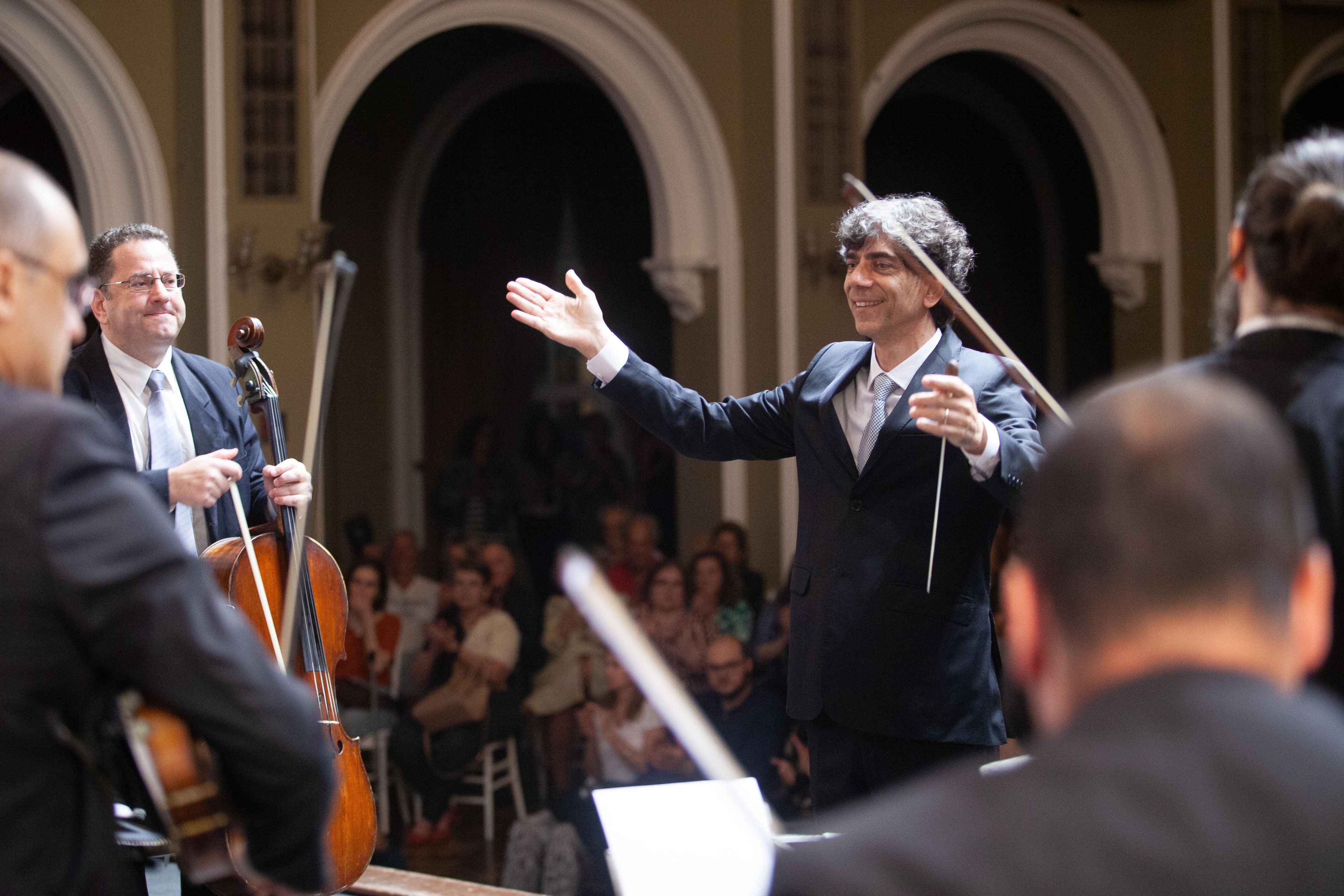 A Orquestra de C&acirc;mara da Ulbra sob reg&ecirc;ncia de Tiago Flores